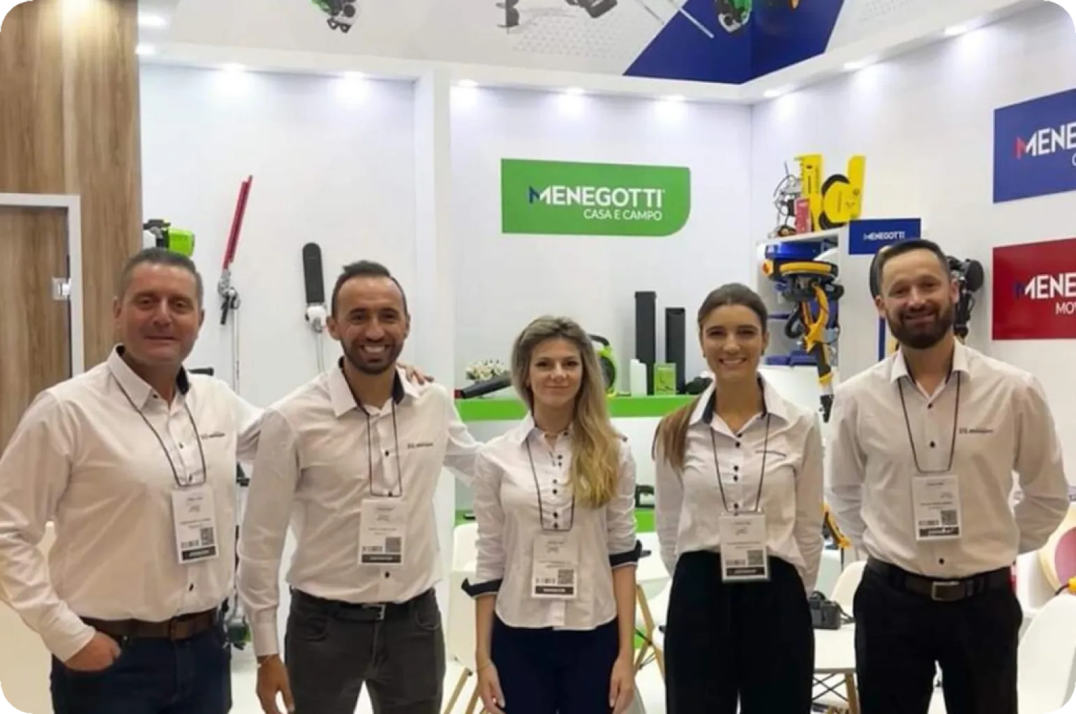 Grupo Menegotti participa da feira Feicon com exposição de suas marcas e produtos.